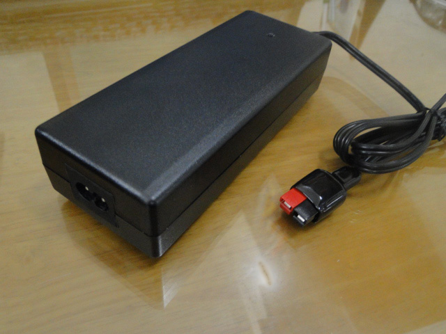 E-bike single Lead acid battery 12V charger   