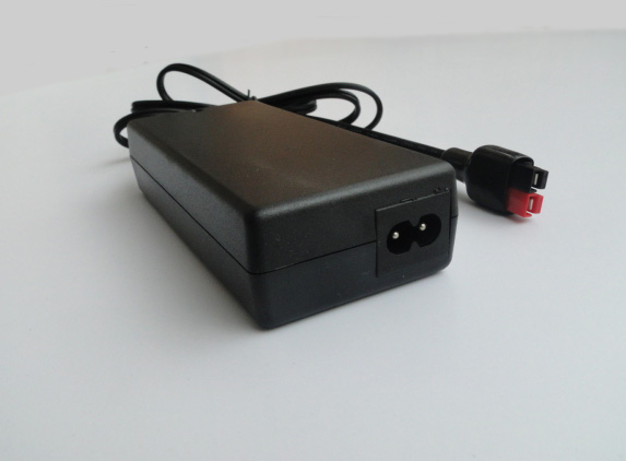 Automatic Li ion battery charger 25.2V3A