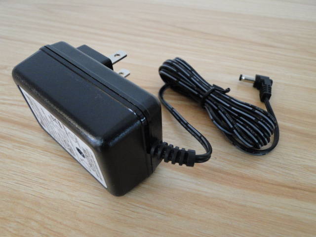 Power adapter for iRobot Braava