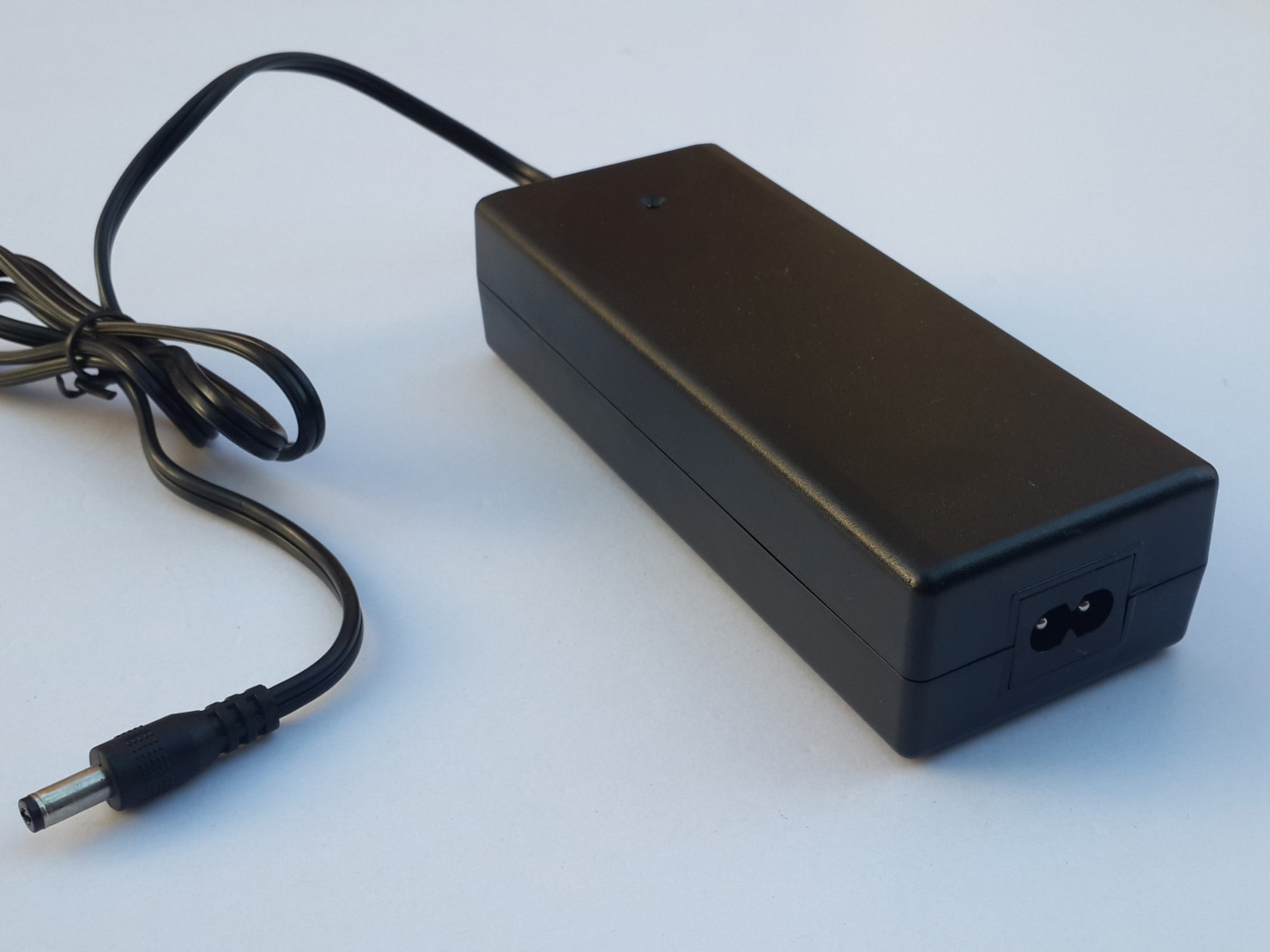Power supply switching mode 25.5V3.5A