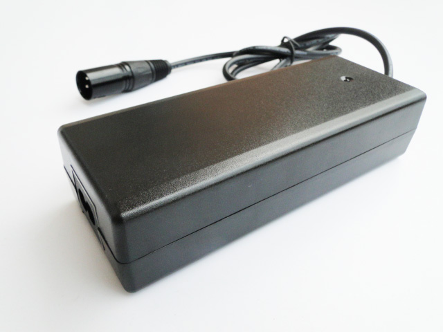 Lithium ion battery charger 42.5V 2.8A