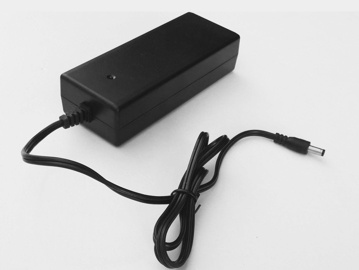 8 series cell Li-ion battery charger 33.6V 3A