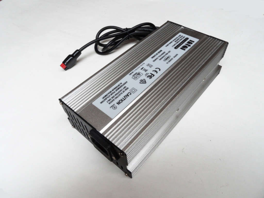 Battery charger for 12V130AH Lead acid battery
